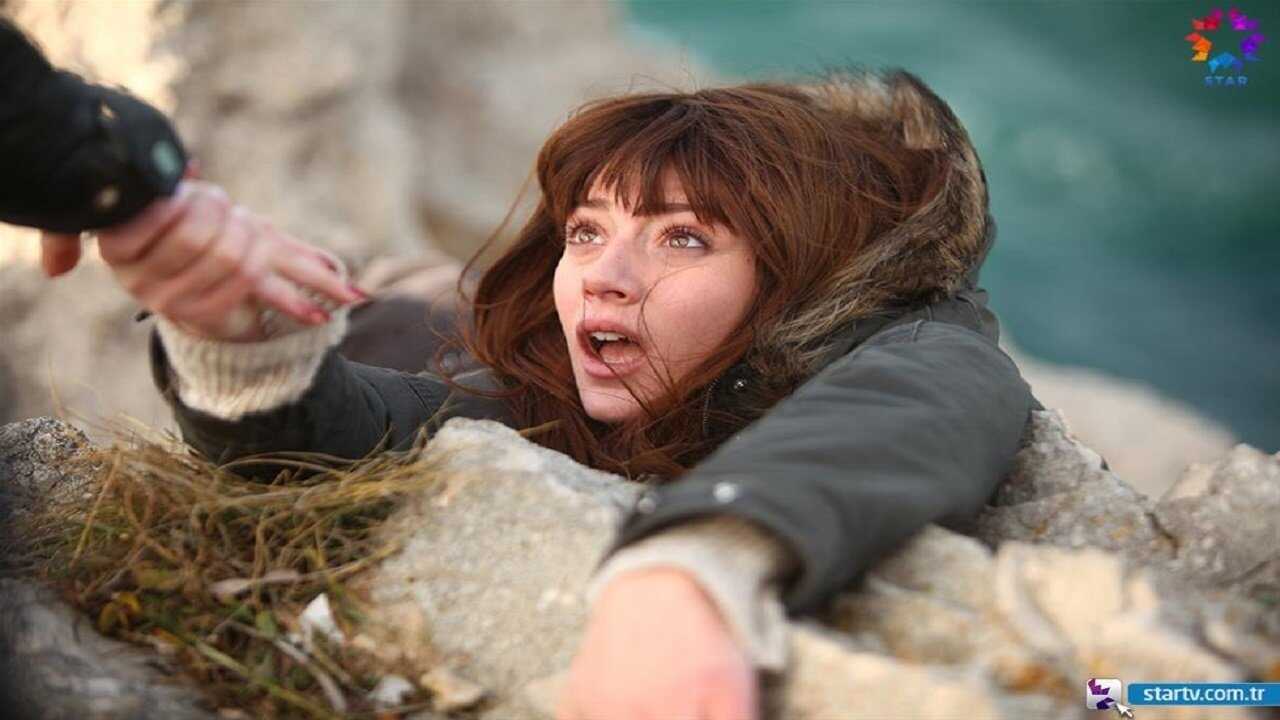 AR - مسلسل القناع الزجاجي مدبلج 0