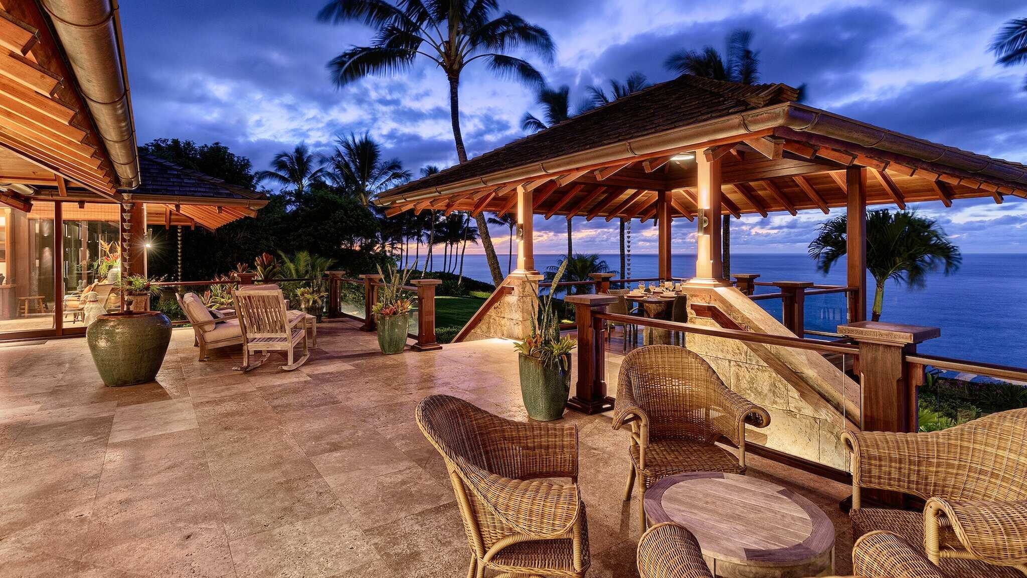 NF - The World's Most Amazing Vacation Rentals 0