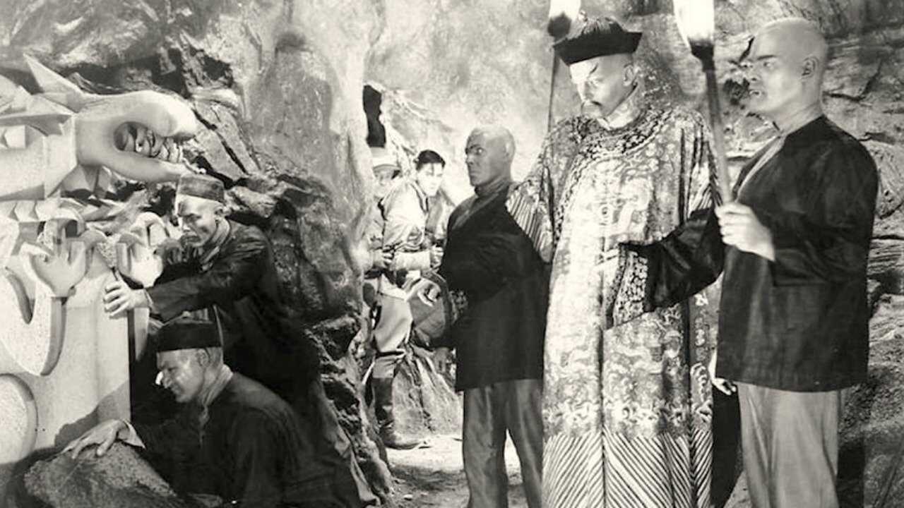 Drums of Fu Manchu (1940) 0