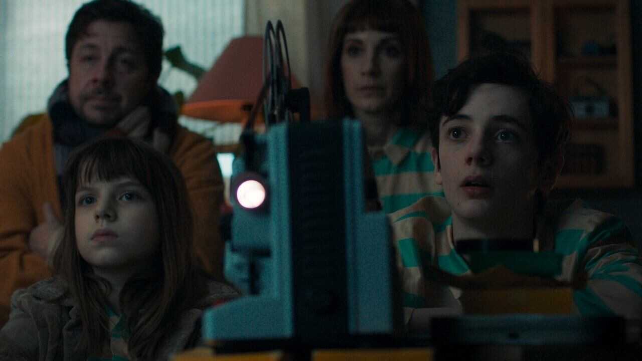 The Pinchers' High Voltage Heist (2023) 0