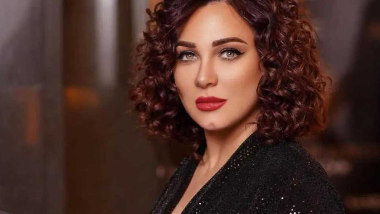 AR - مسلسل يوم ممطر آخر 0