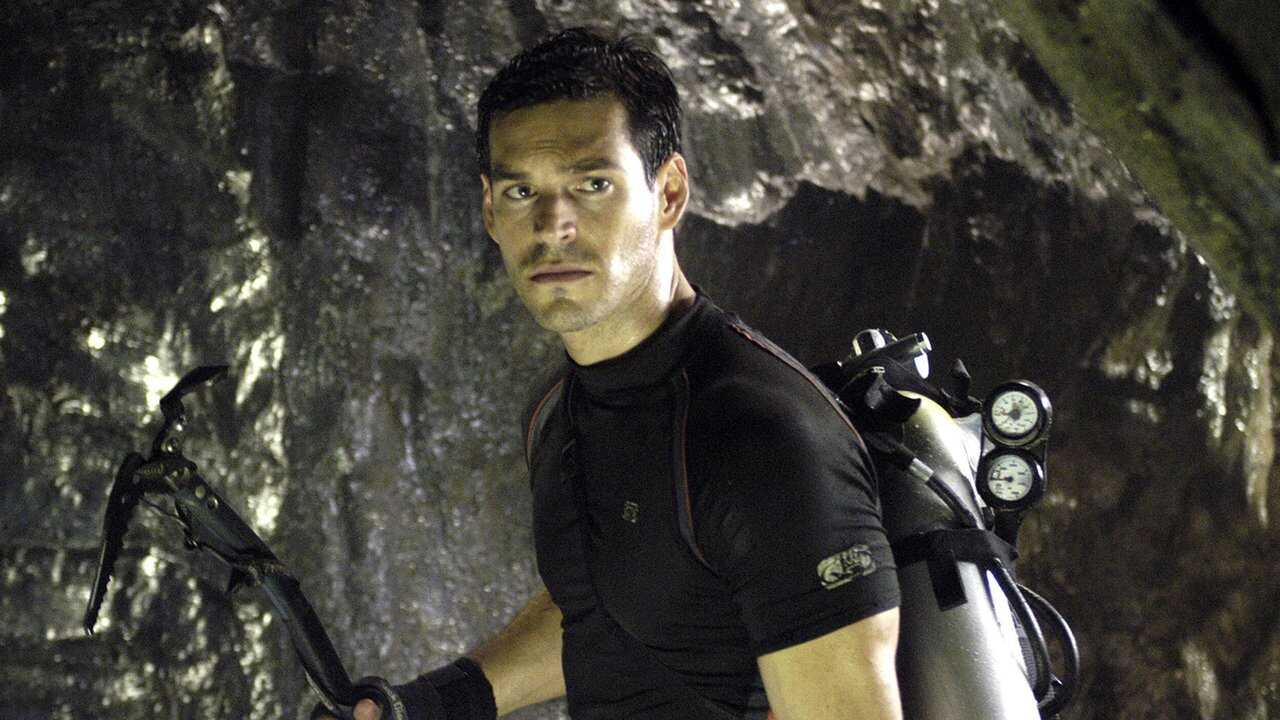 The Cave (2005) 0