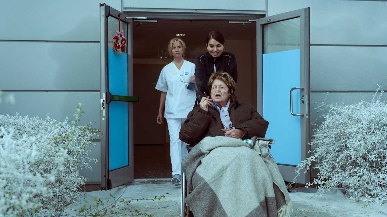 NF - Home for Christmas (2019) (NO) 2