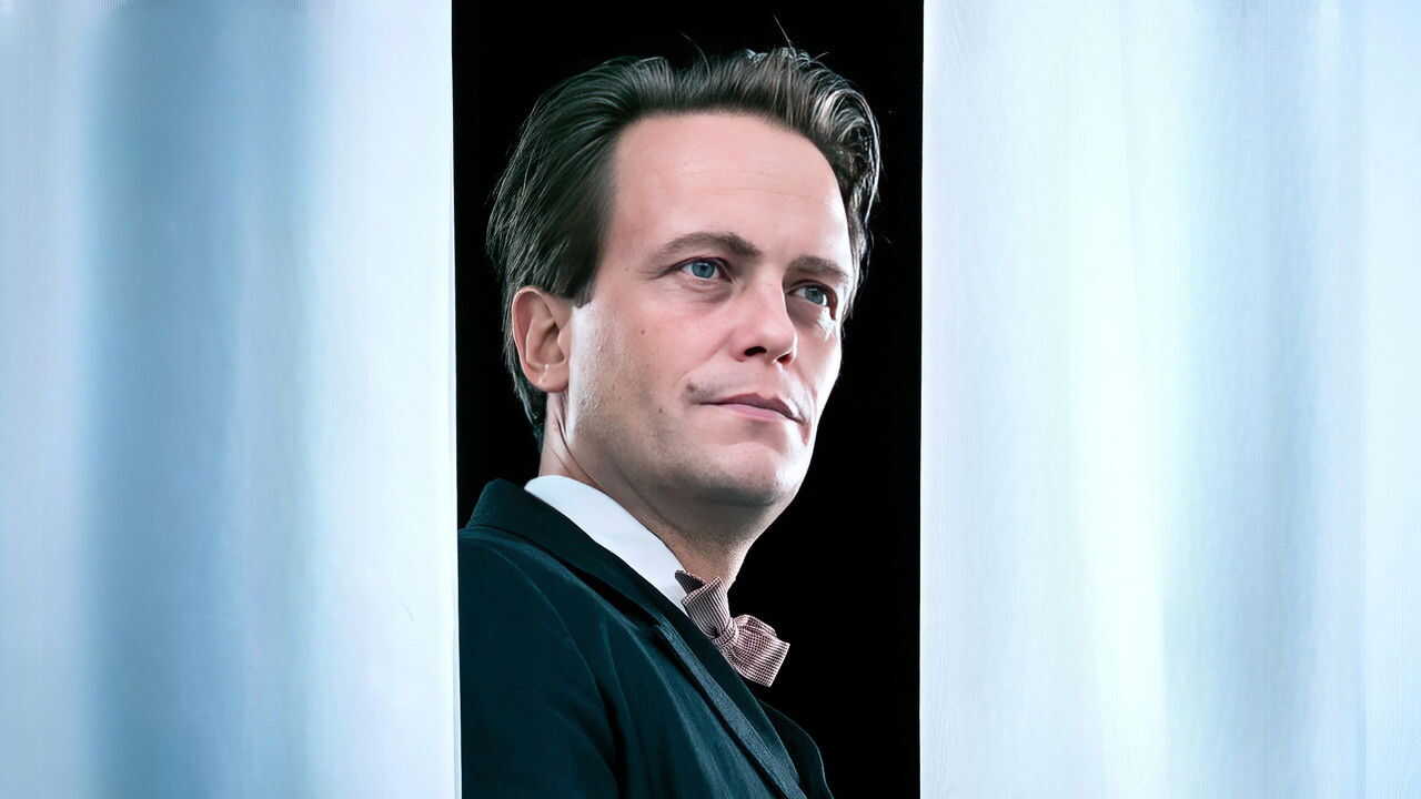 EX - Bauhaus: A New Era (2019) 4