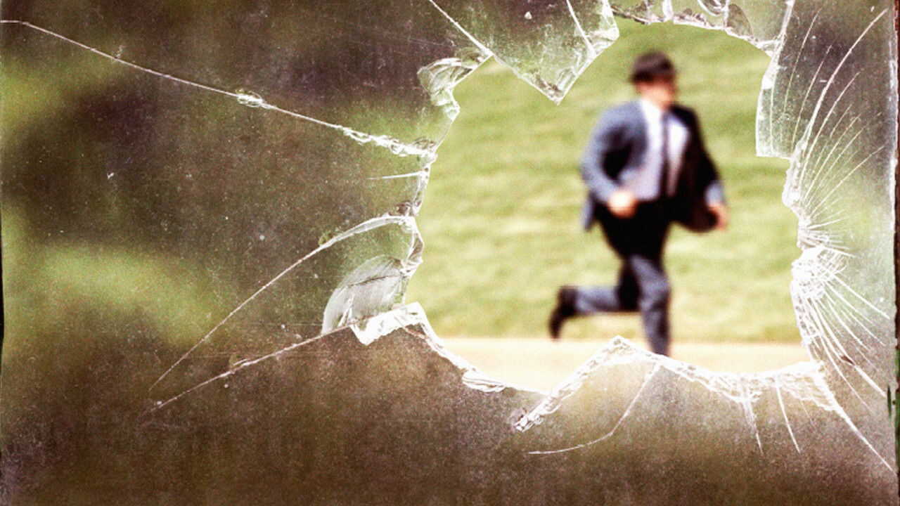 EX - 11.22.63 (2016) 3