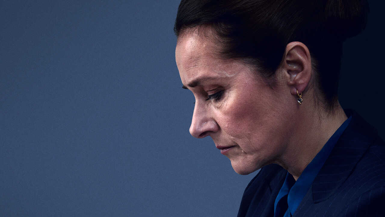 DK - Borgen - Riget, Magten og Æren (2022) (DK) 3
