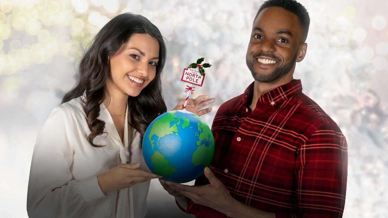 Maps and Mistletoe 0