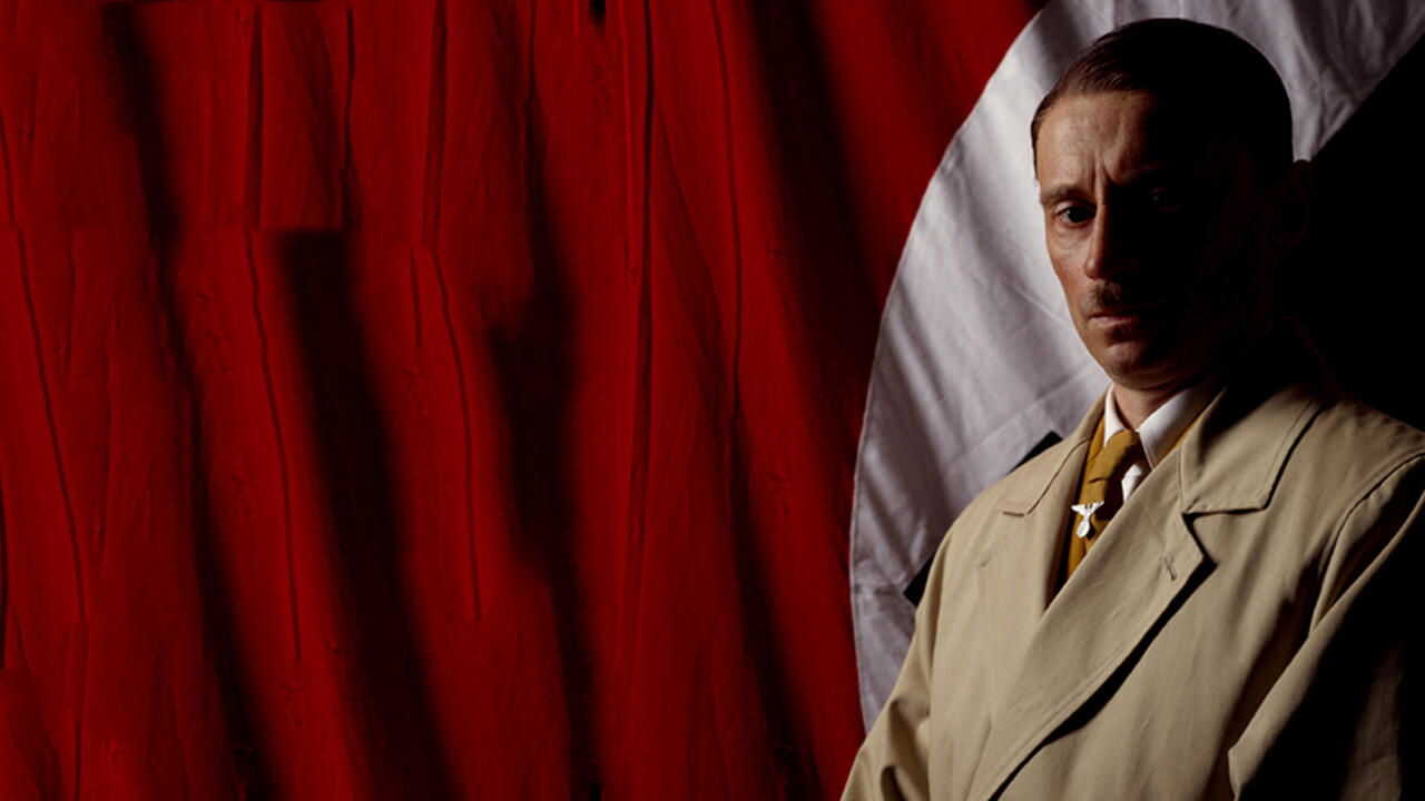 EX - Hitler: The Rise of Evil (2003) 0