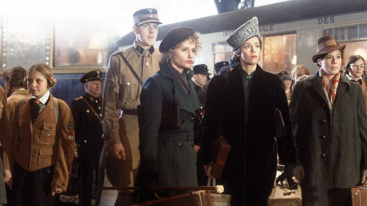Julia (1977) 0