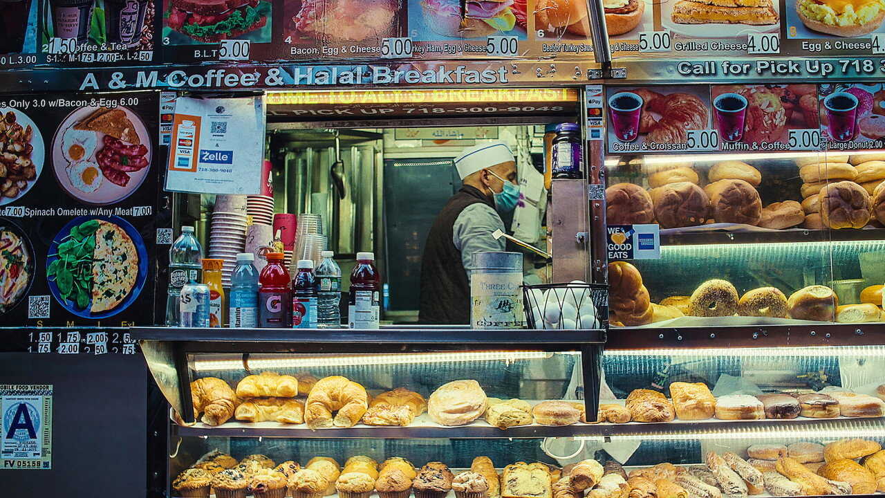 SC - Street Food: USA (2022) (US) 1