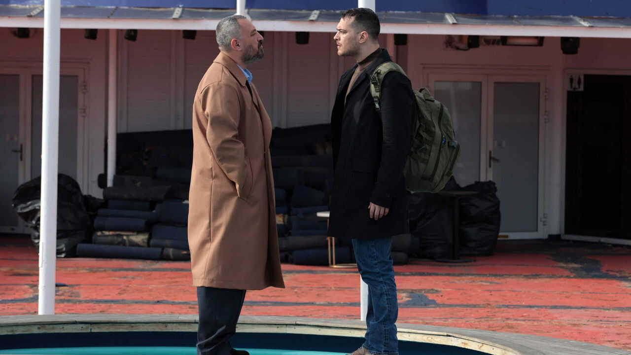 IR - Gaddar بی رحم (DUB) 3