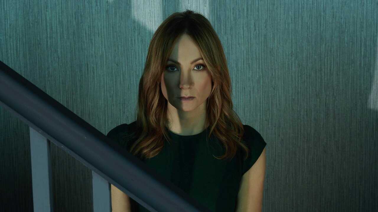 EX - Angela Black (2021) 1