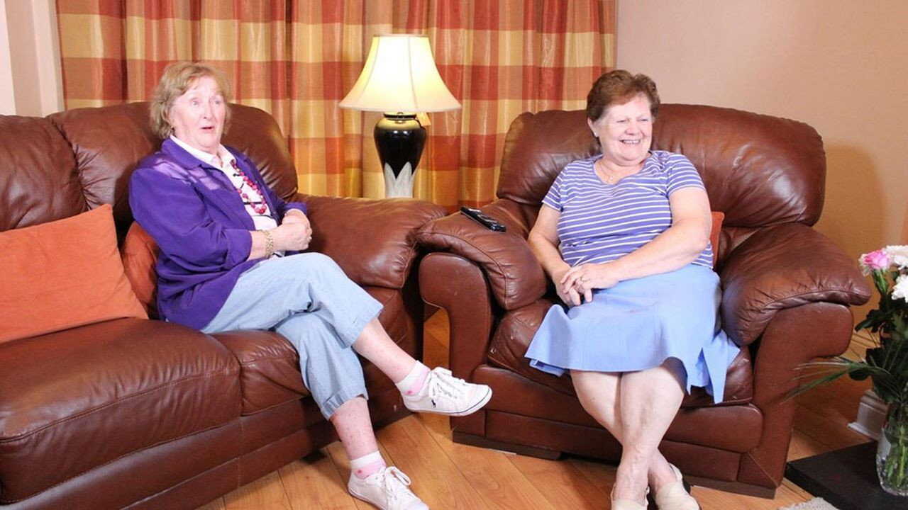EN - Gogglebox Ireland (2016) (IE) 1