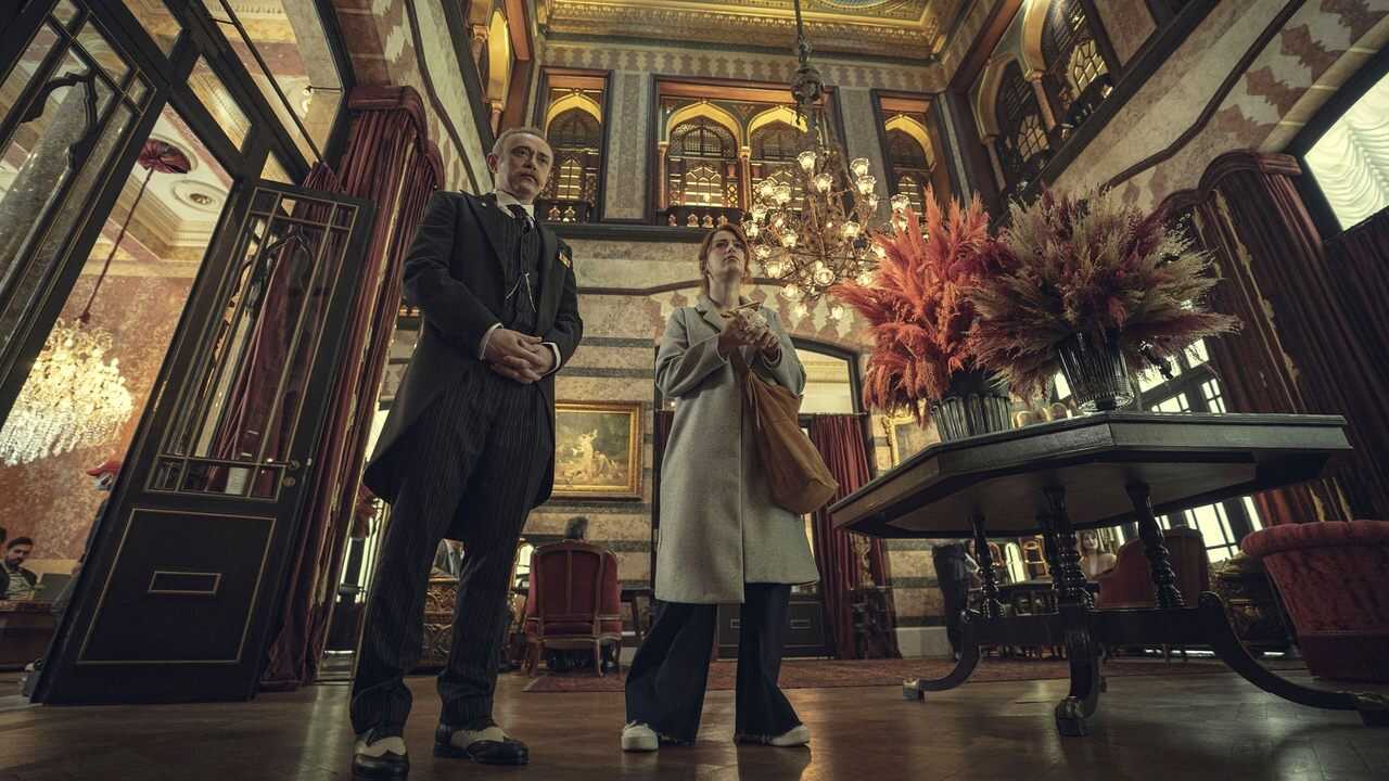 [SE] Midnight At The Pera Palace 3