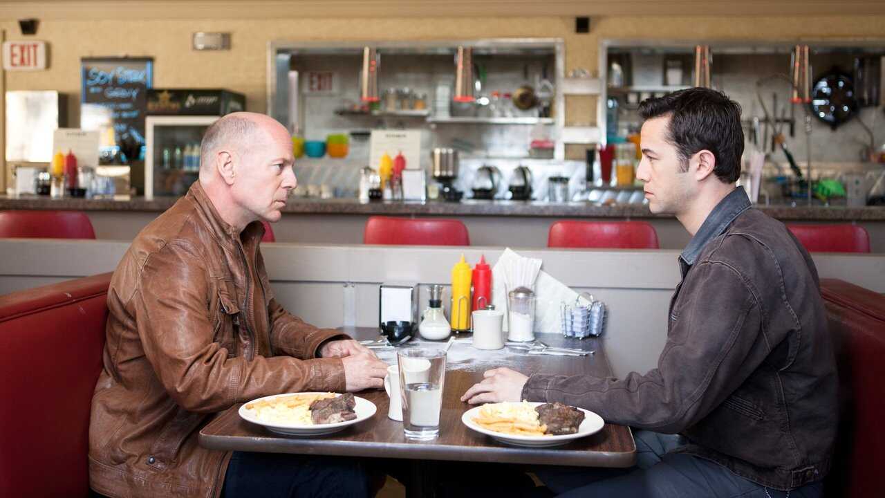 Looper (2012) 0