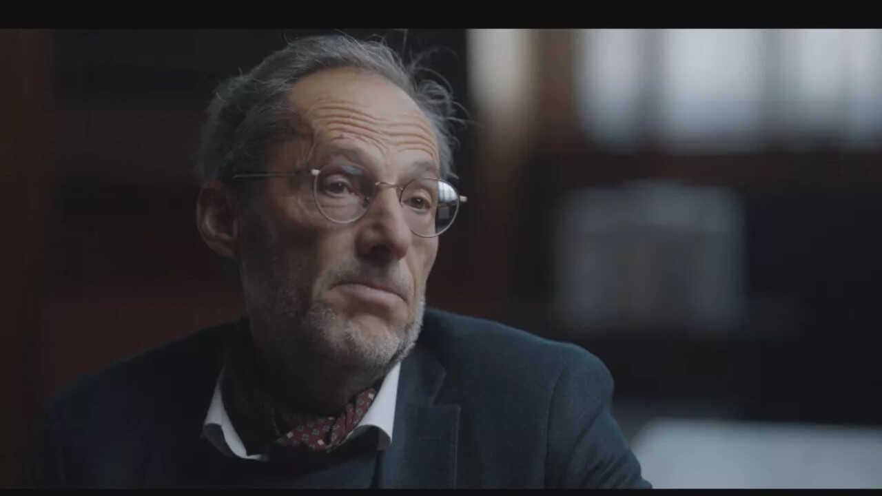 ES - Atentados de París: testigo crucial (2025) (FR) 1