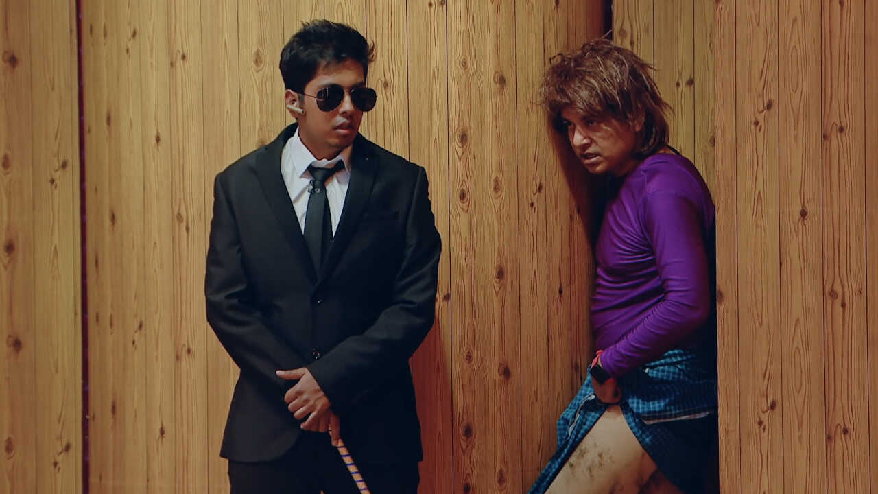 IN - LOL - Hasse Toh Phasse (2021) (IN) 3