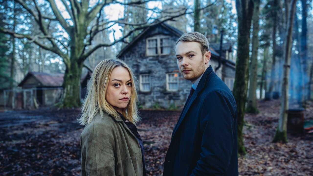 EN - Hidden (2018) (GB) 0