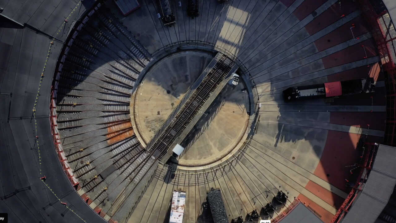 La plaque tournante (2024) 0