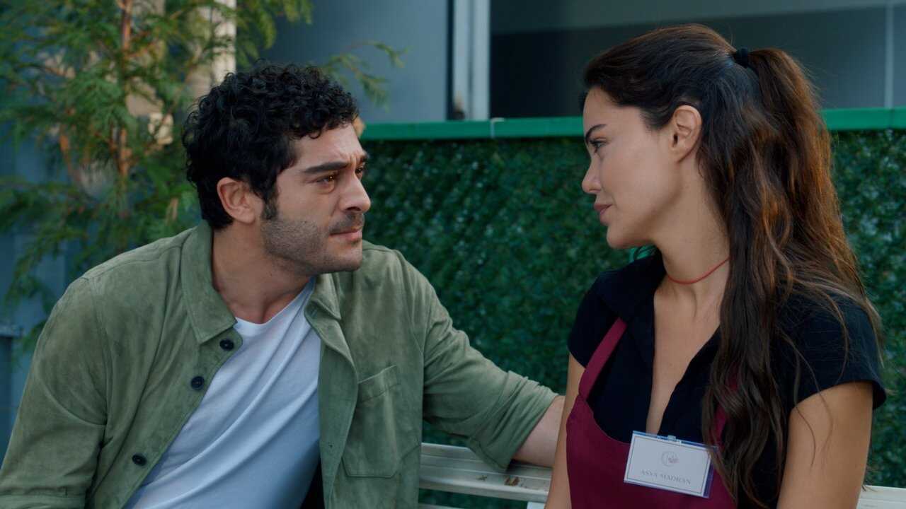 IR - Sahtekarlar شیادان (SUB) (2025) 1