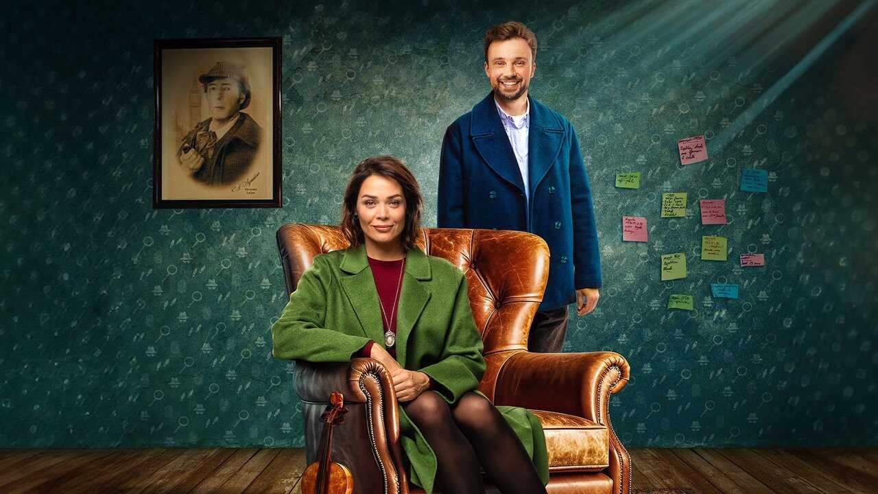 EX - Mademoiselle Holmes (2024) 2