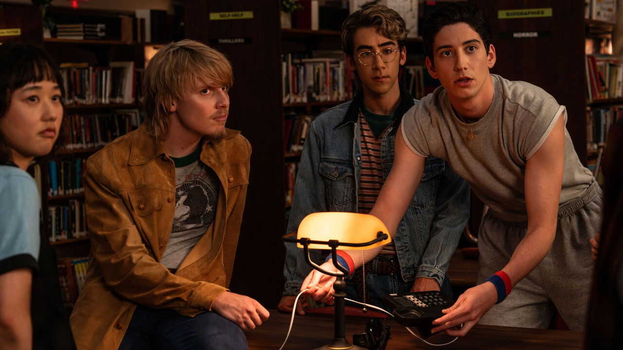 NL - SCHOOL SPIRITS (2023) 3