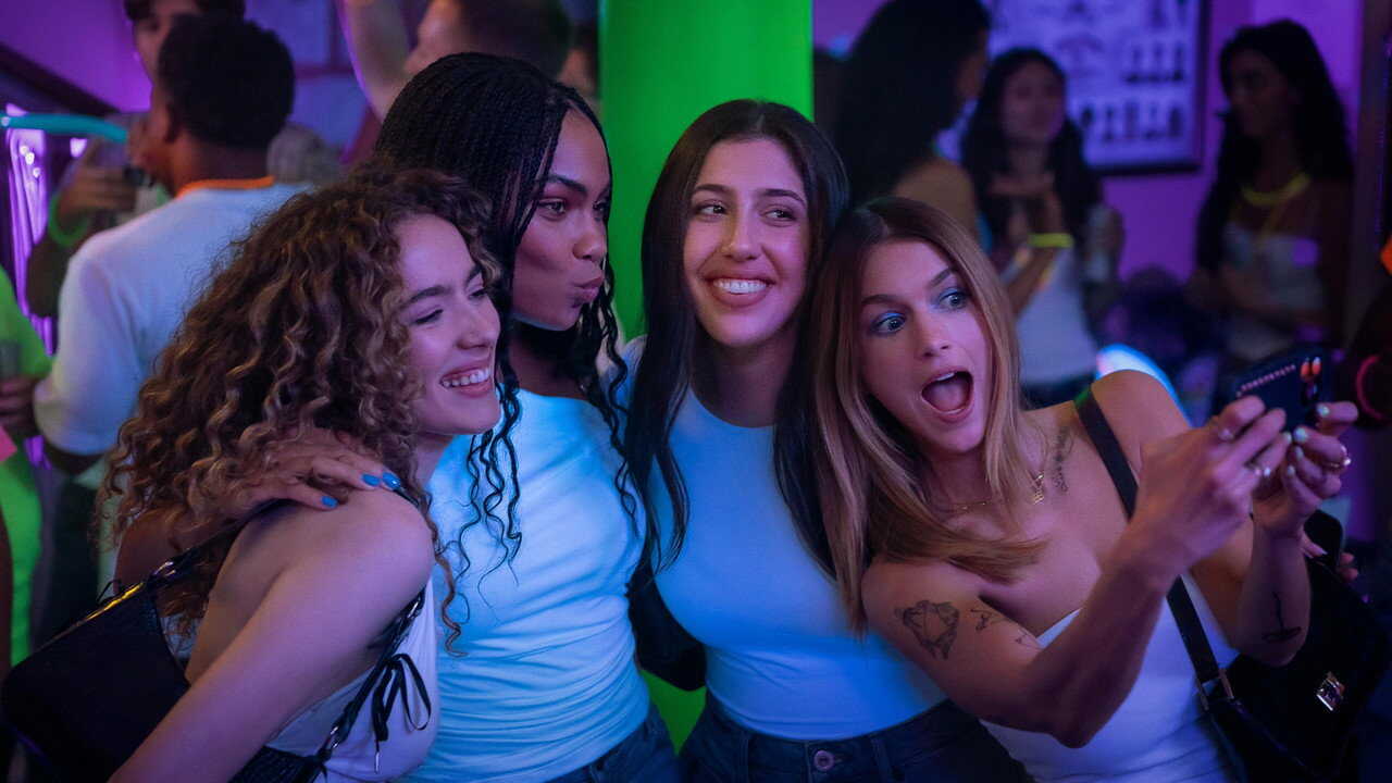 Roommates (2026) 0