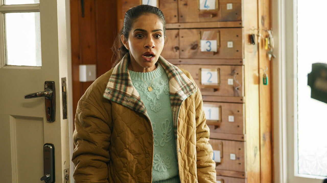 AR - Can You Keep a Secret? (2026) (GB) 3