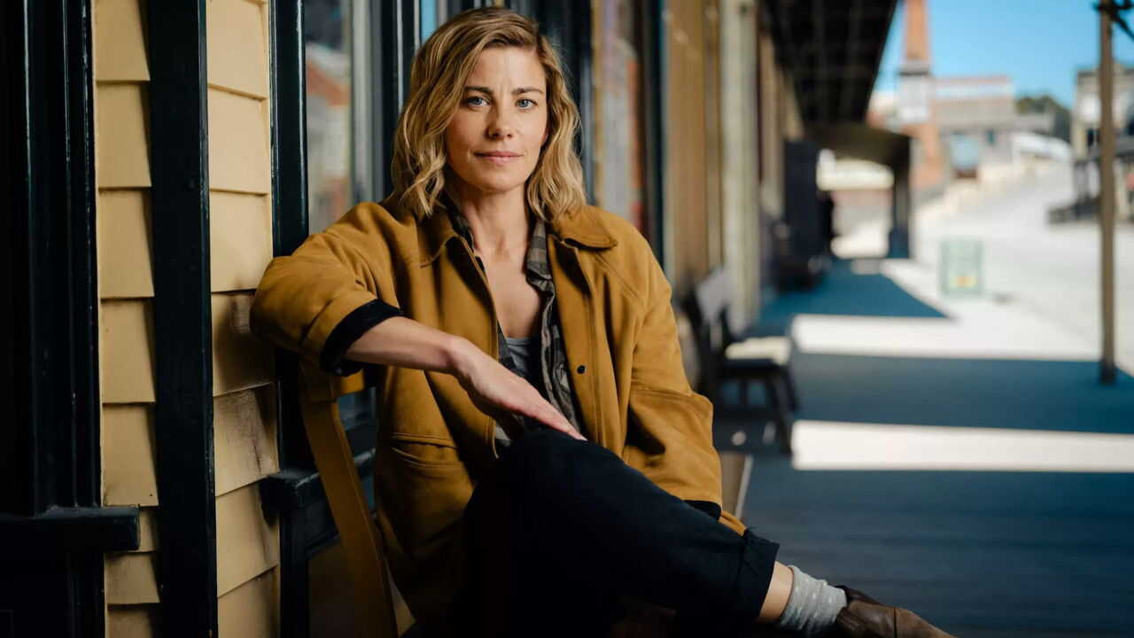 AR - Dear Life (2026) (AU) 0