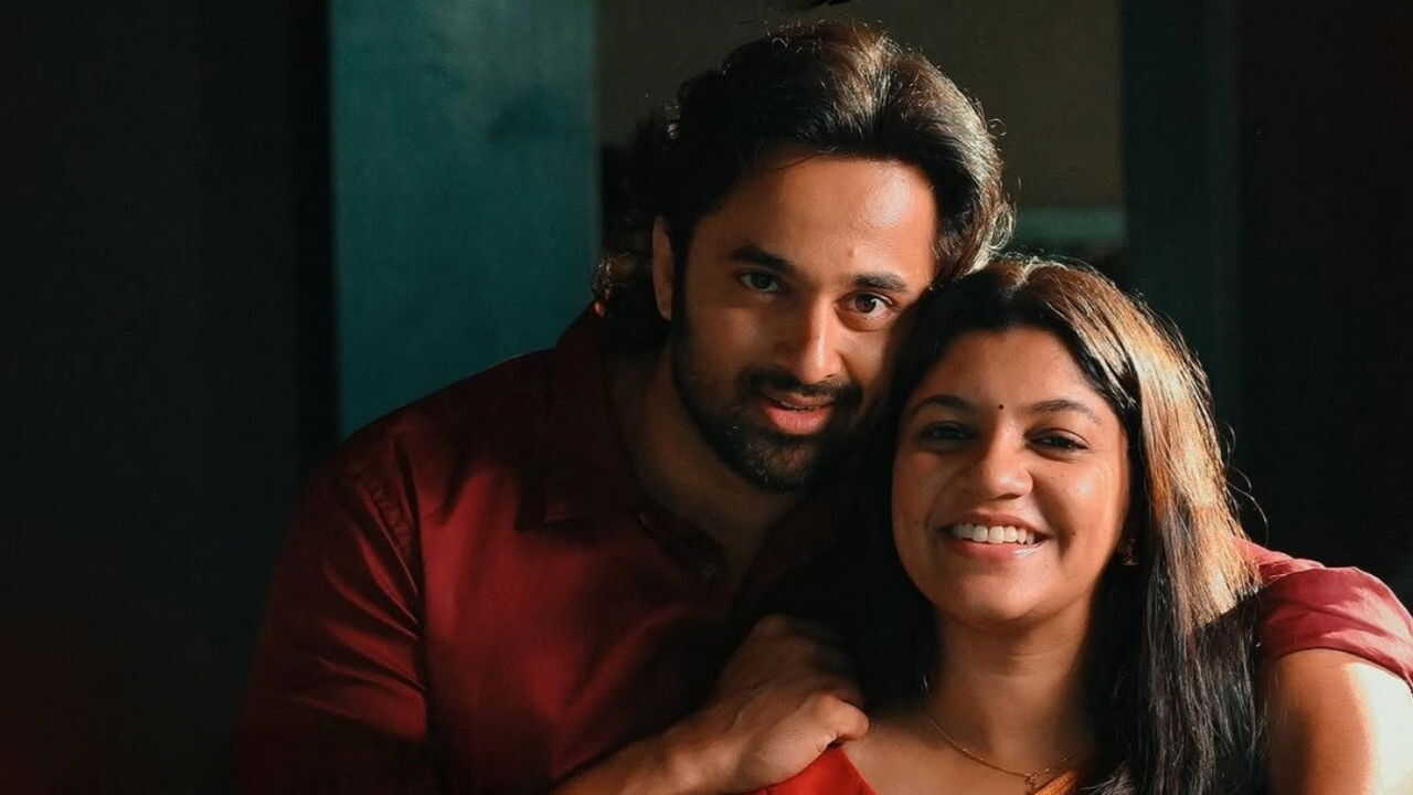 മിണ്ടിയും പറഞ്ഞും 0