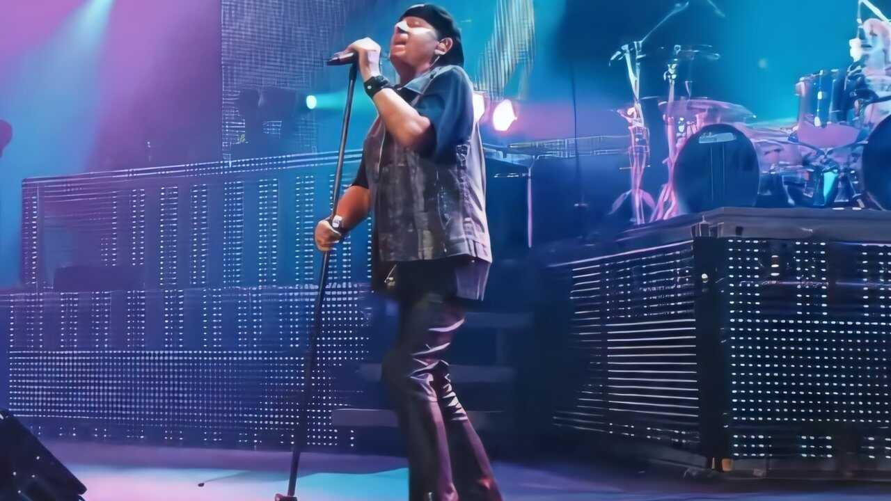 Scorpions - Live in Munich (2012) 0