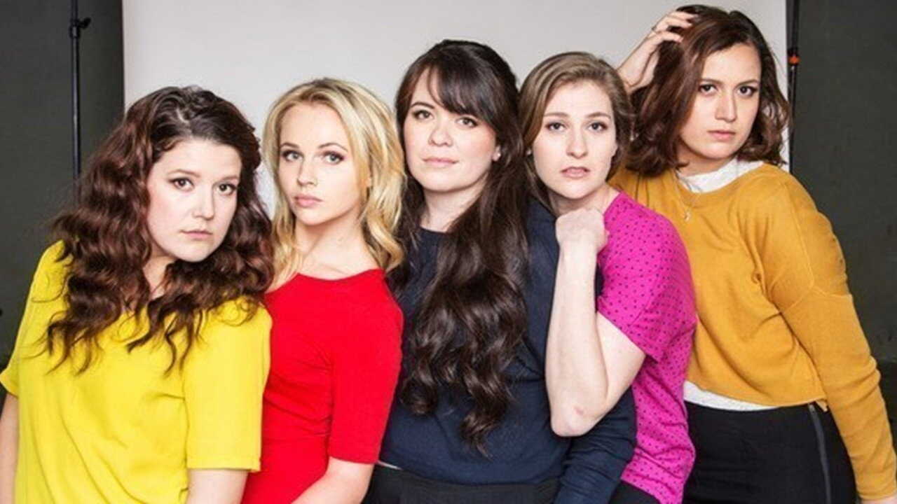EN -  Funny Girls (2015) (NZ) 0