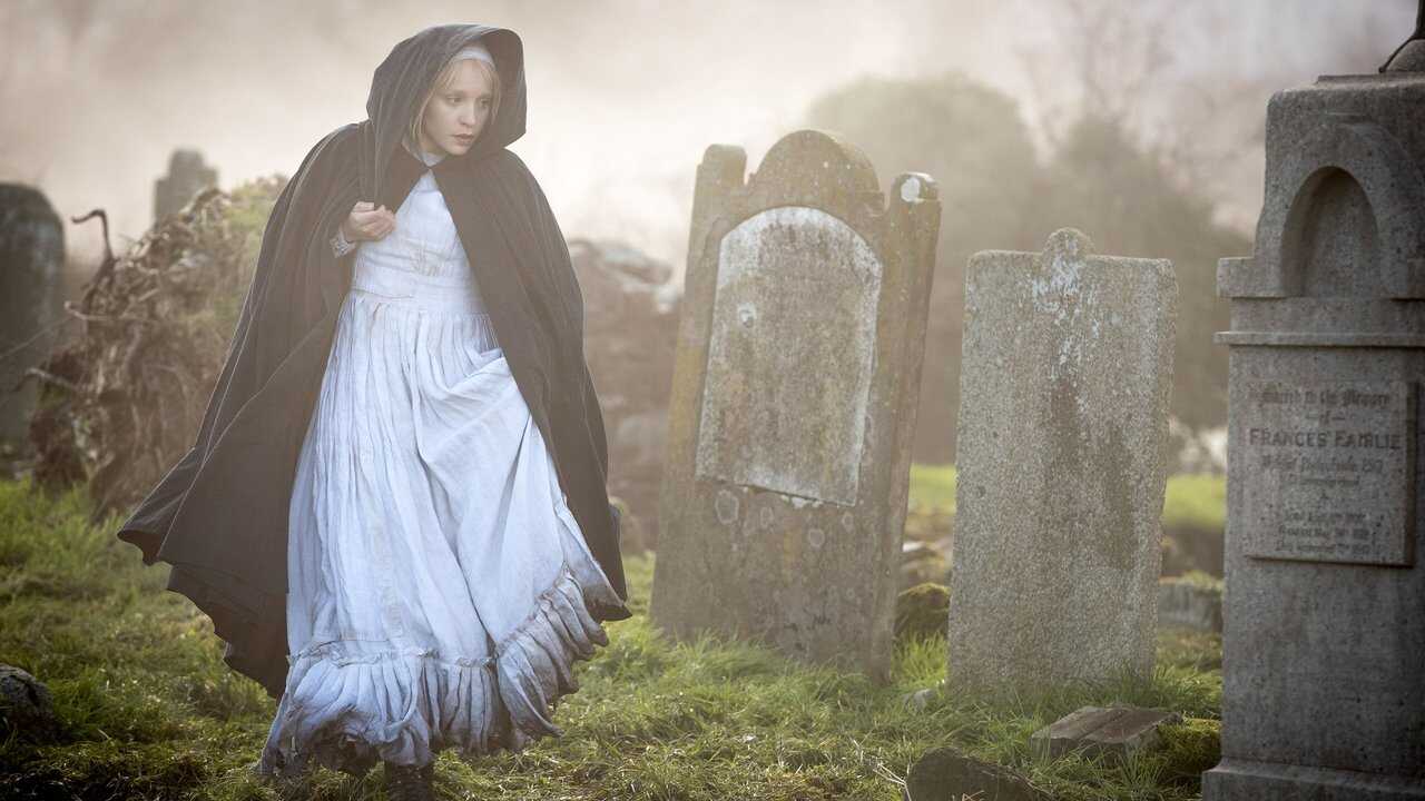 EN - The Woman in White (2018) 3