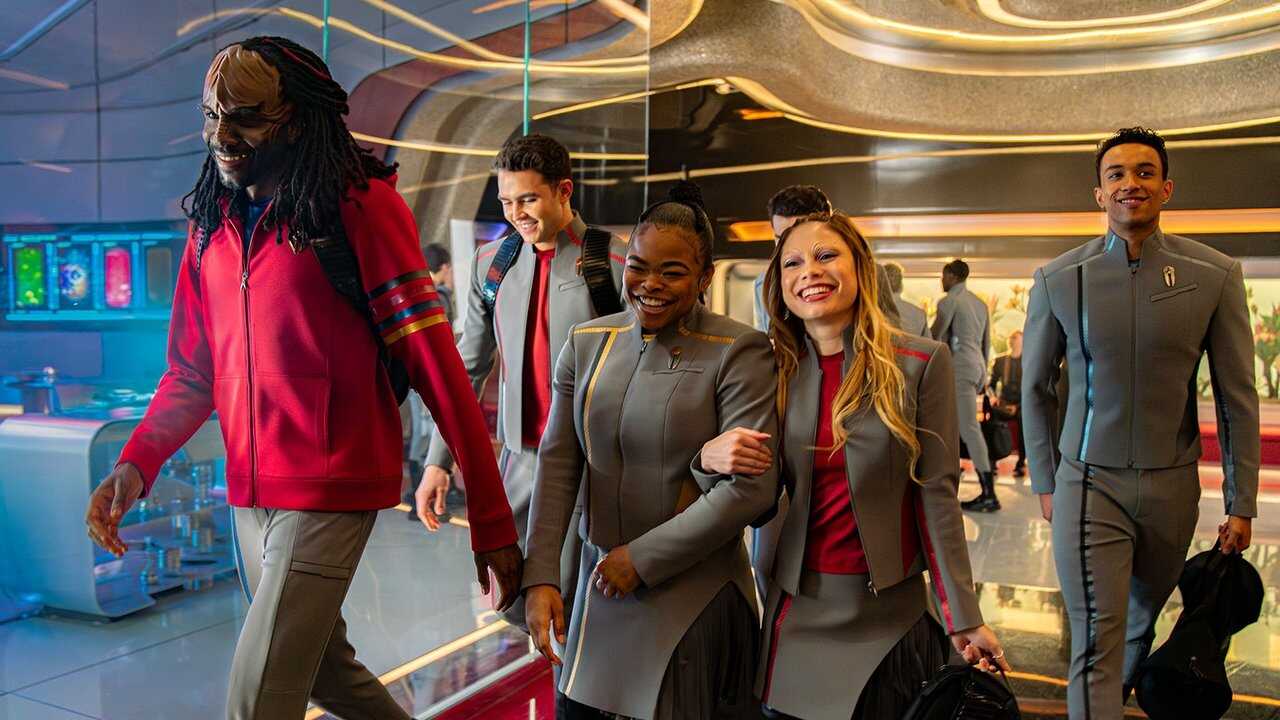 EN - Star Trek: Starfleet Academy (2026) (US) 4