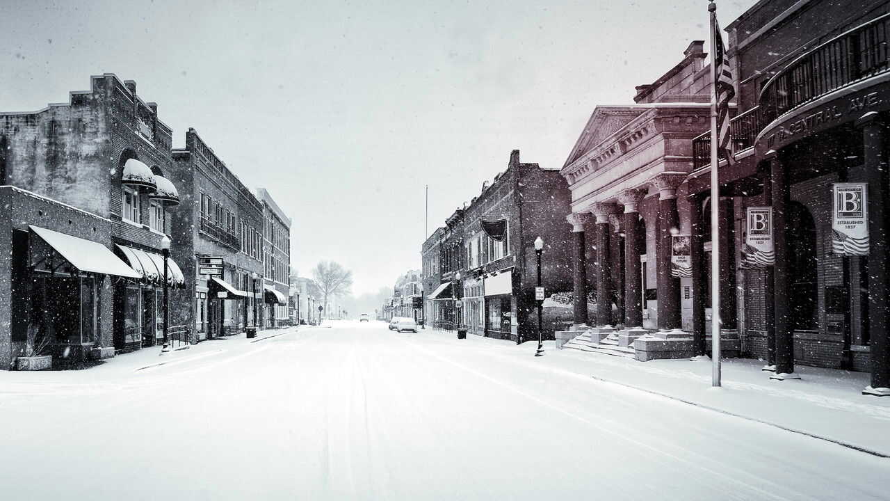EN - Murder In The Heartland (2017) (US) 4