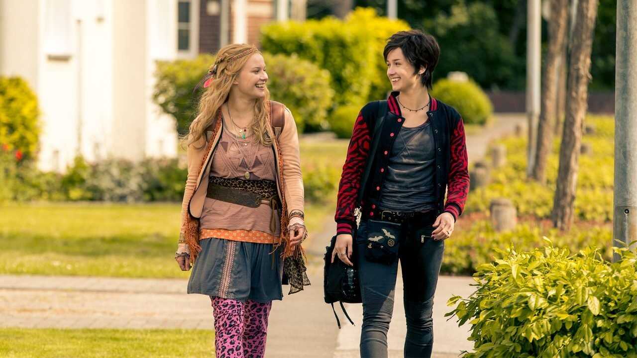 Siostry Wampirki 3: Podróż Do Transylwanii (2016) 0