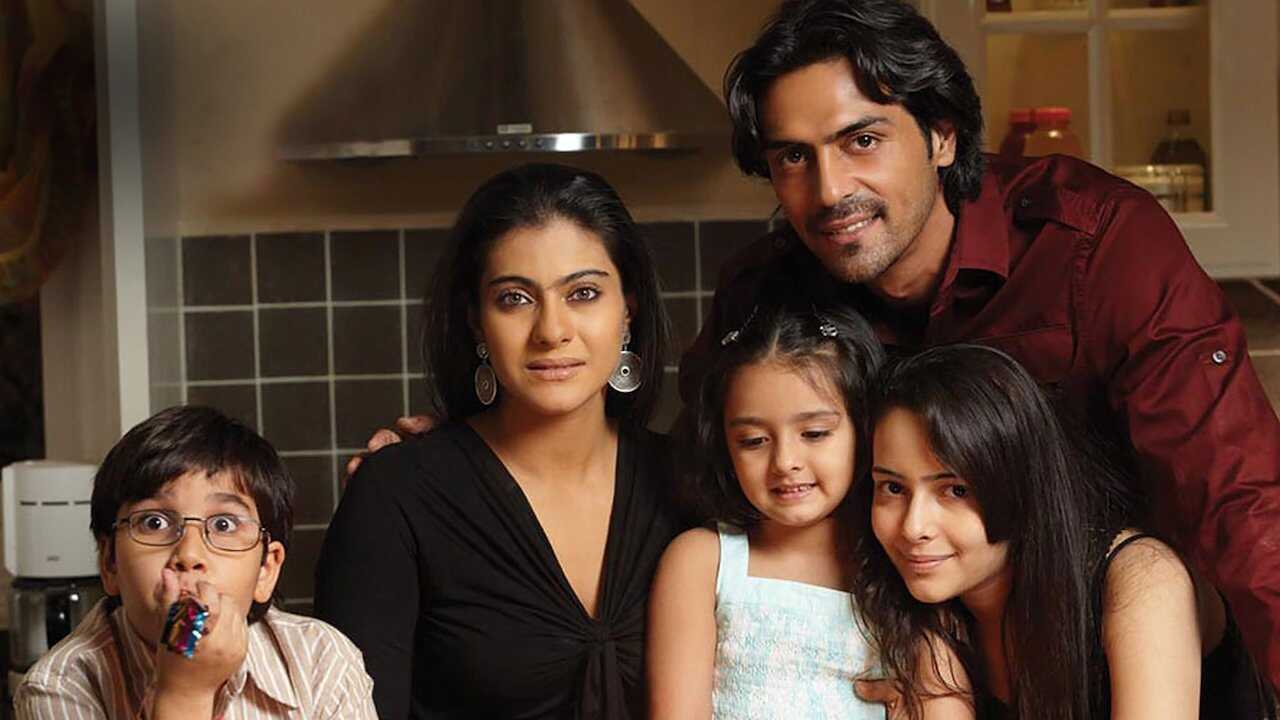 वी आर फैमिली (2010) 0
