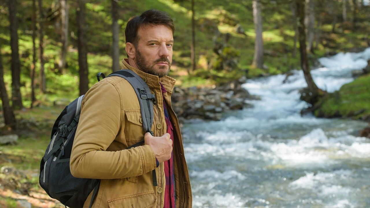 ES - Alex Hugo (2015) (FR) 2