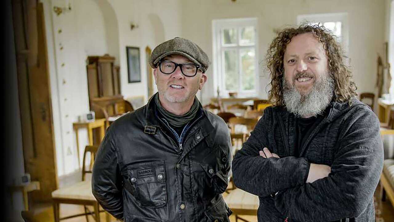 EN - Salvage Hunters (2011) (GB) 0