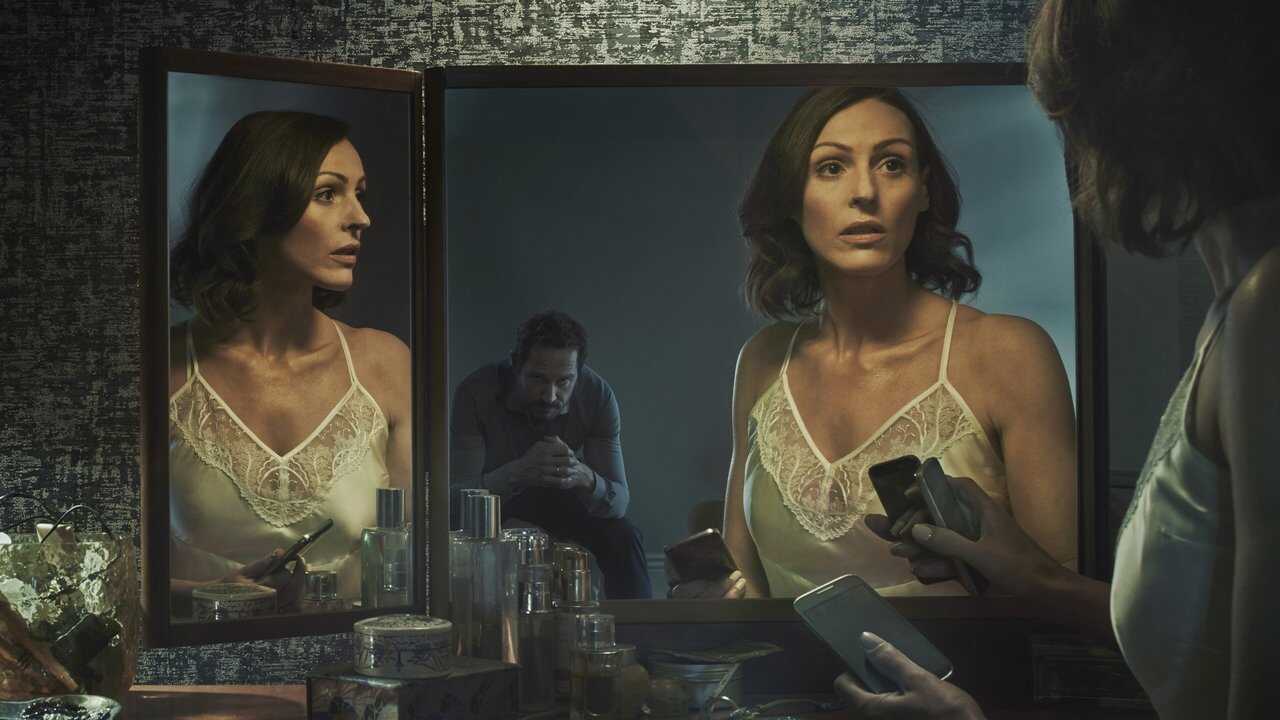 EN - Doctor Foster (2015) 1