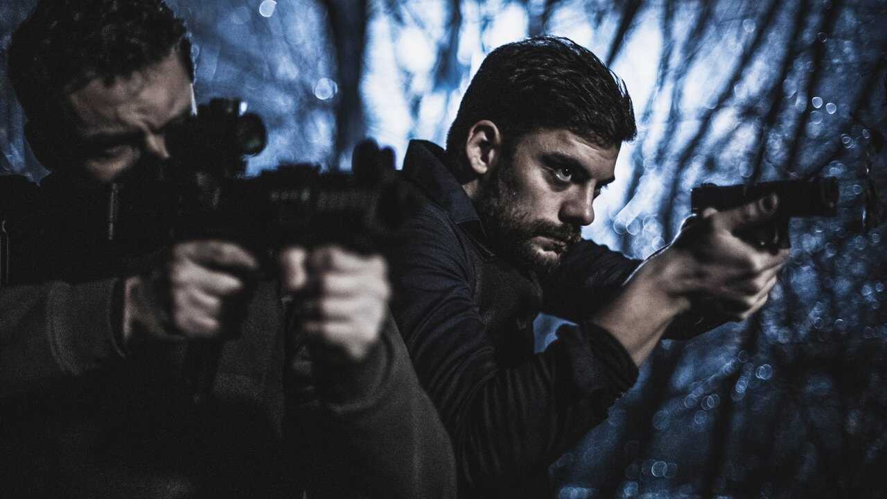 EX - Drzavni sluzbenik (2019) 0