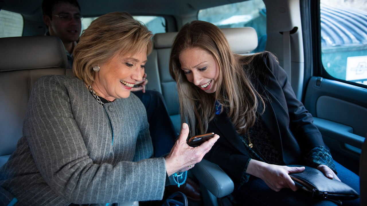 EN - Hillary (2020) 3