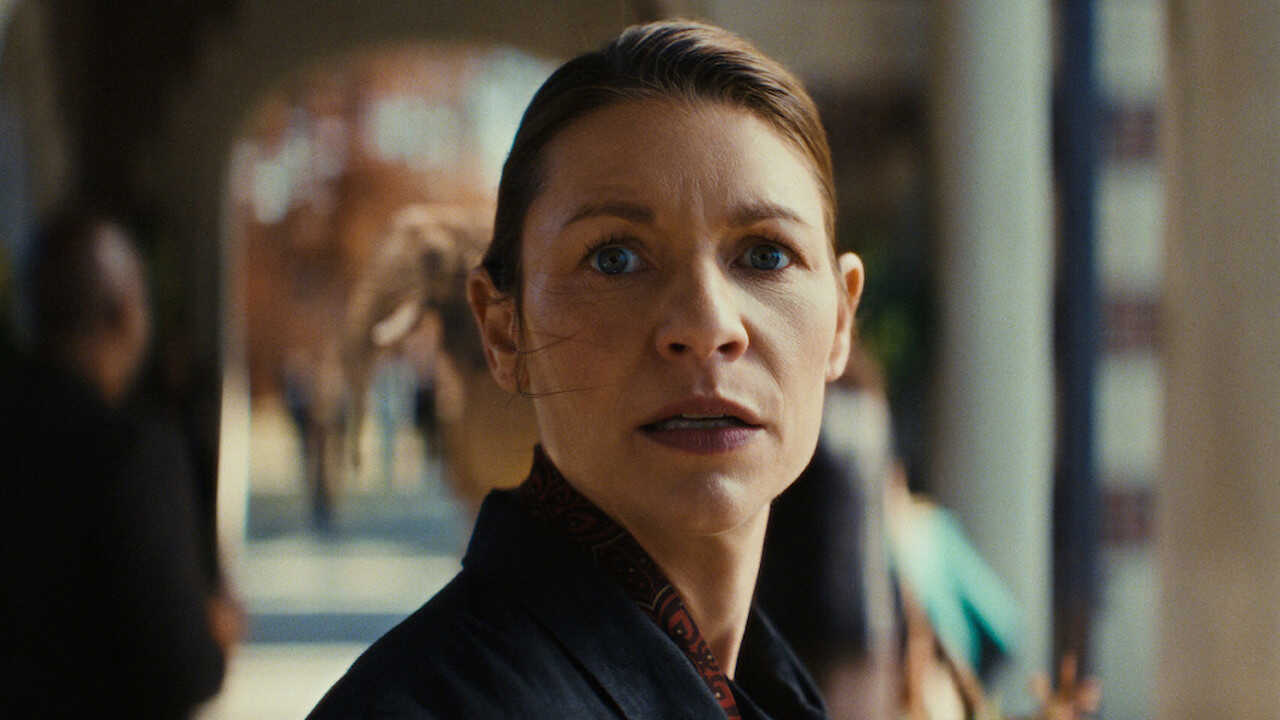 EX - The Beast in Me (2025) 2