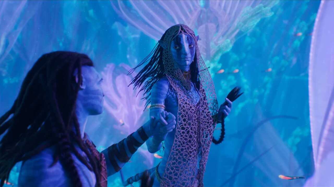 ES - Fuego y agua:  Cómo se hicieron las películas de Avatar (2025) (US) 3