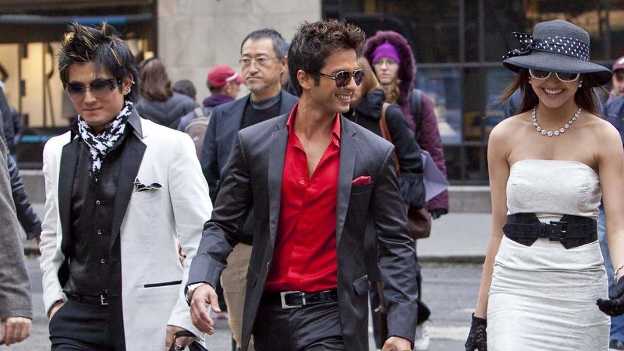 Badmaash Company (2010) 0