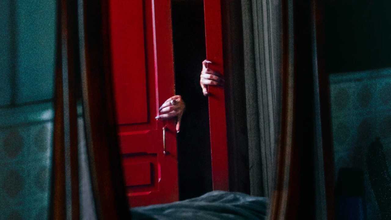 EX - Marianne (2019) 2