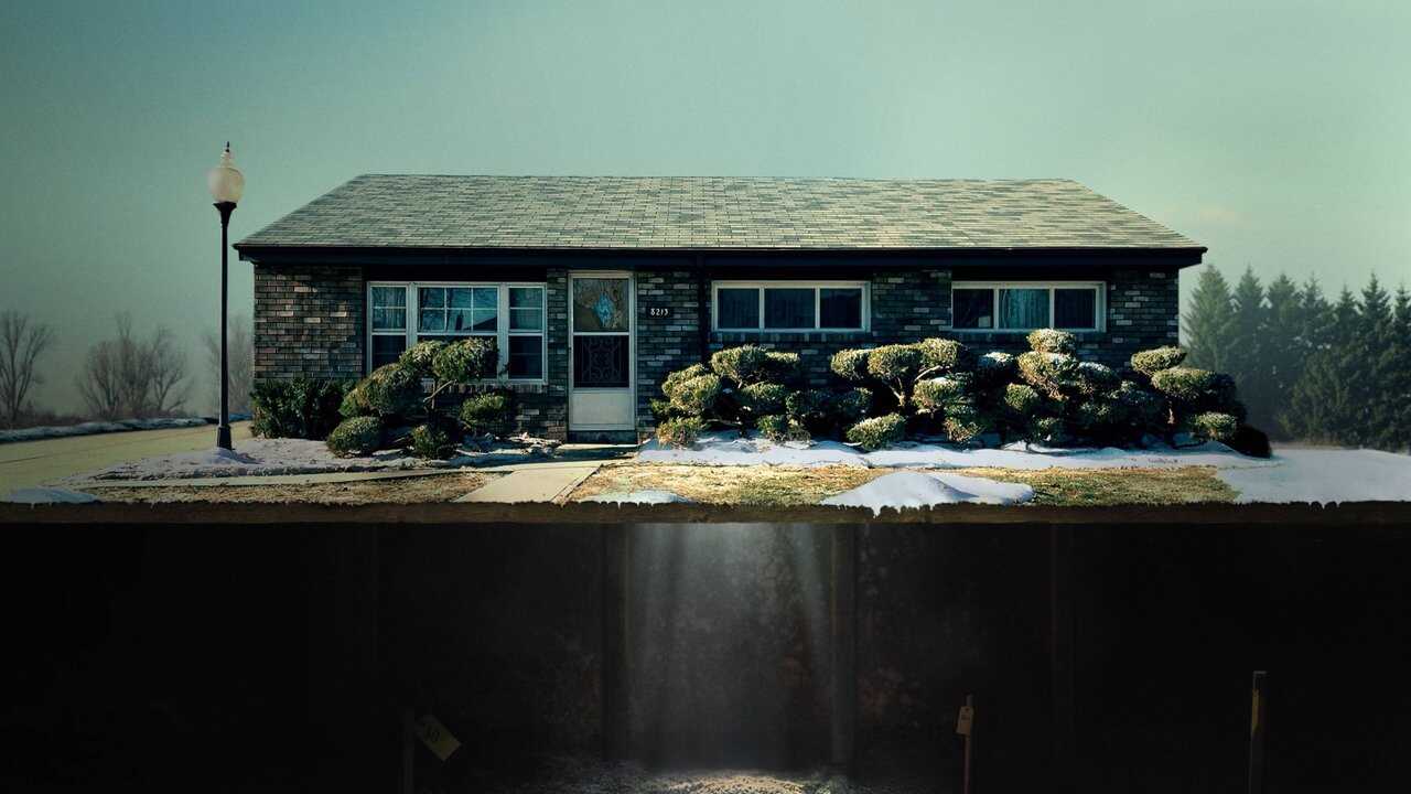 ES - Devil in Disguise: John Wayne Gacy (2025) (US) 4