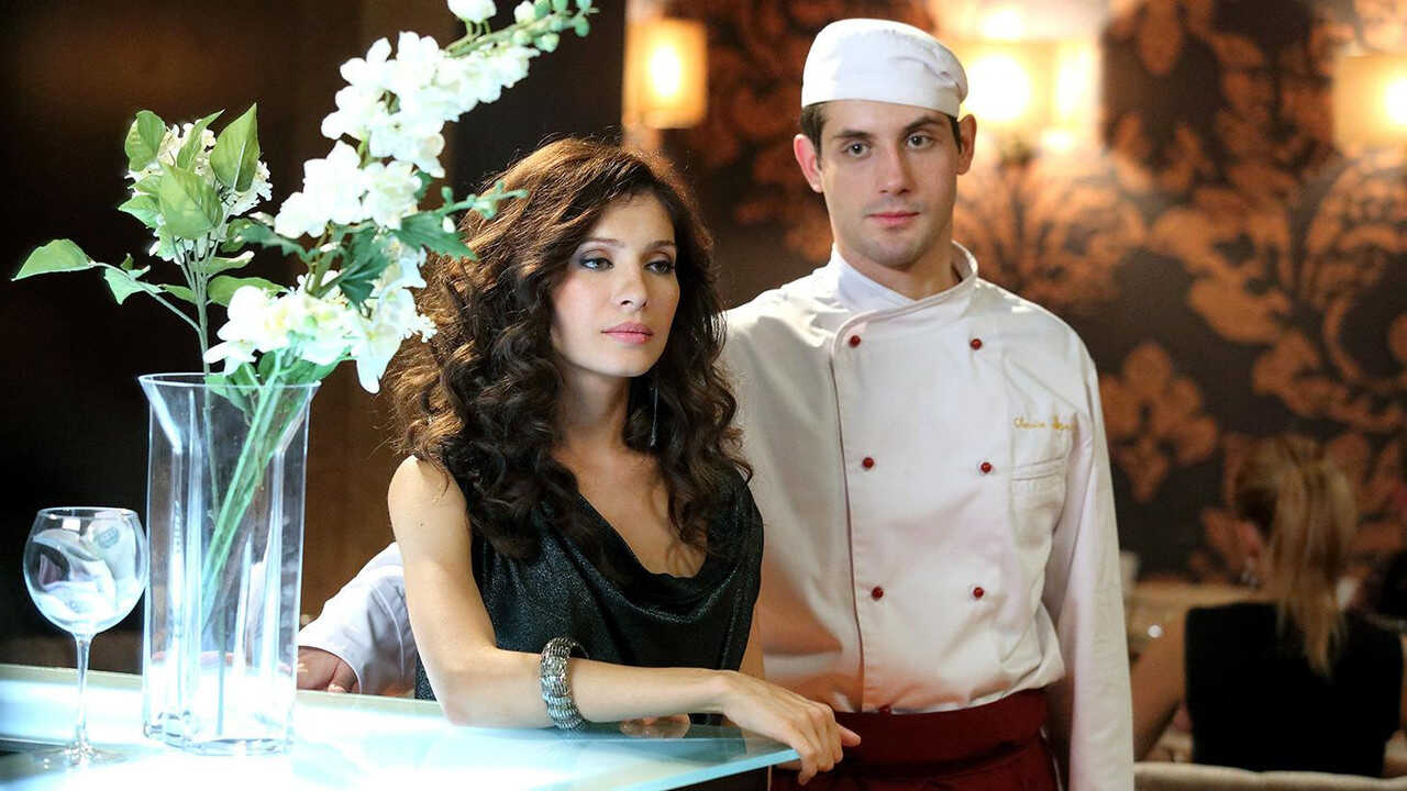 EX - The Kitchen (2012) 0