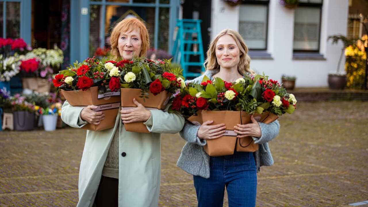Die Blumenflüsterin - If Only She Knew (2022) 0