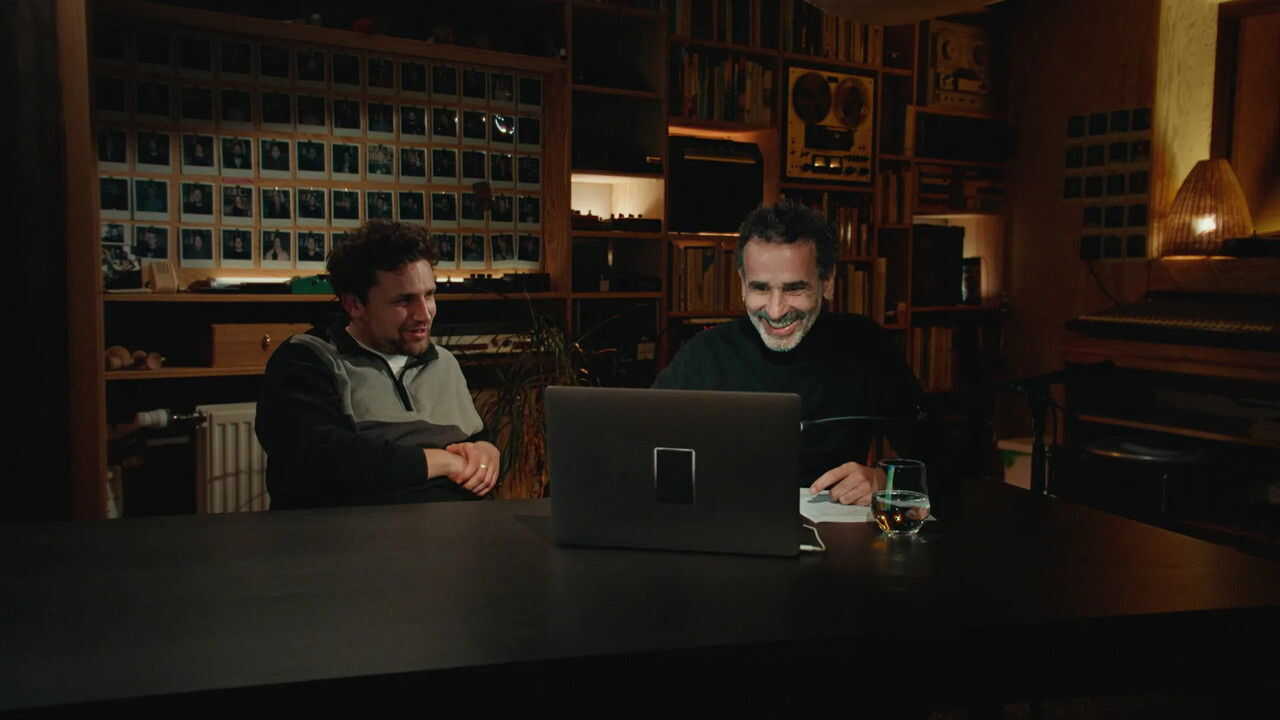 NL- DAG VREEMDE MAN 1